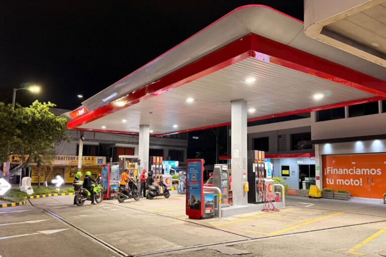 Estaciones de Servicio Modernas: Claves para una Operación Eficiente, Segura y Rentable